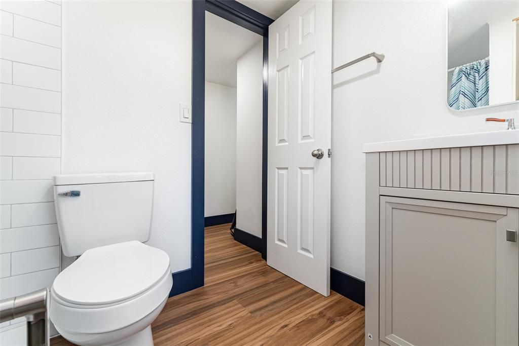 На продажу: $364,900 (5 спален, 3 ванн, 2280 Квадратных фут)