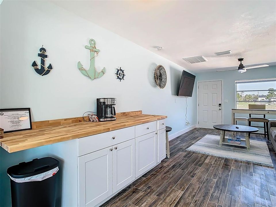 待售: $475,000 (3 贝兹, 2 浴室, 1086 平方英尺)