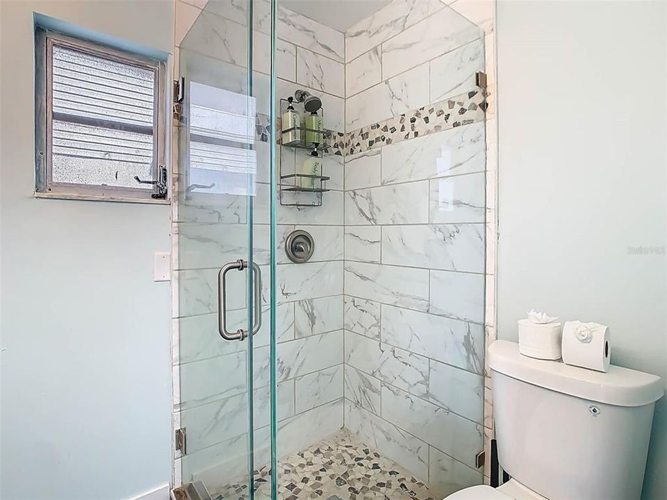 待售: $475,000 (3 贝兹, 2 浴室, 1086 平方英尺)