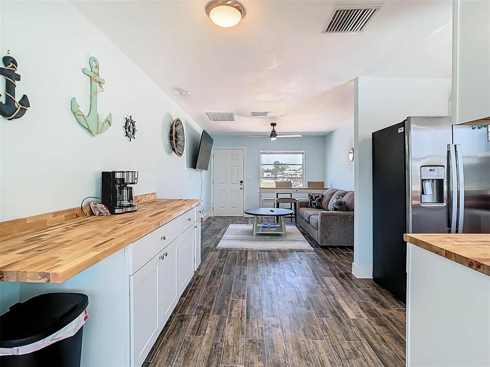 待售: $475,000 (3 贝兹, 2 浴室, 1086 平方英尺)