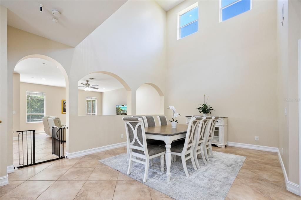 Active With Contract: $525,000 (5 beds, 4 baths, 3173 Square Feet)