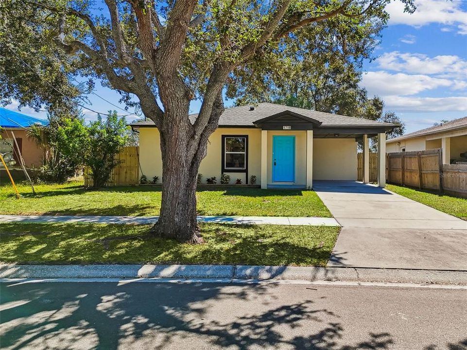 Active With Contract: $320,000 (3 beds, 2 baths, 1220 Square Feet)