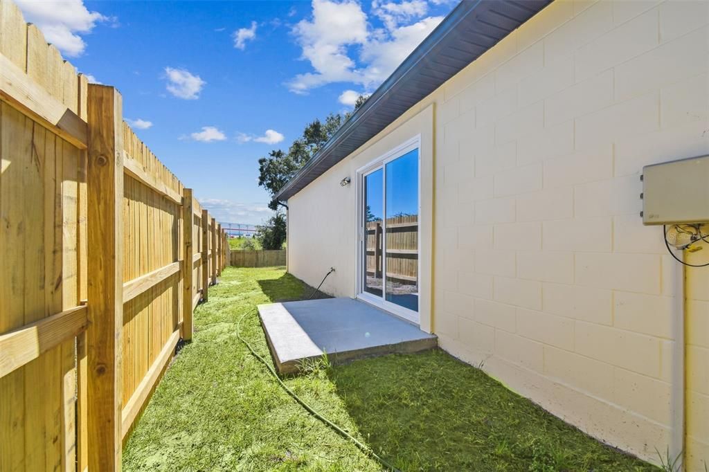 Active With Contract: $320,000 (3 beds, 2 baths, 1220 Square Feet)