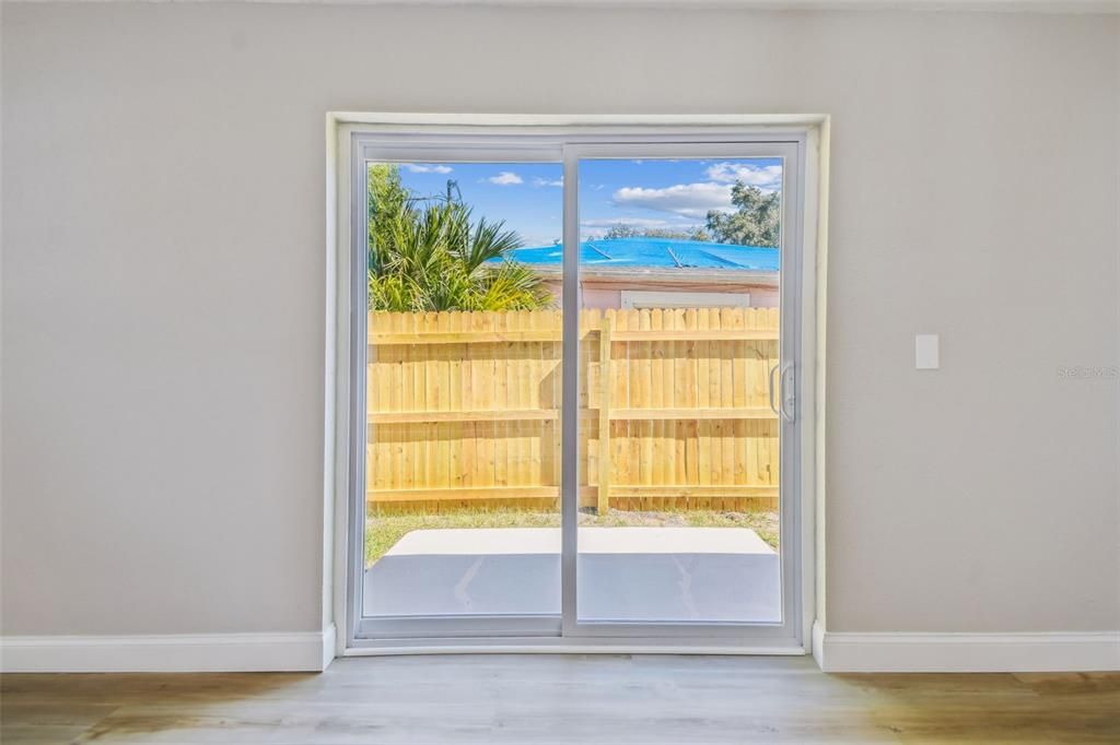 Active With Contract: $320,000 (3 beds, 2 baths, 1220 Square Feet)