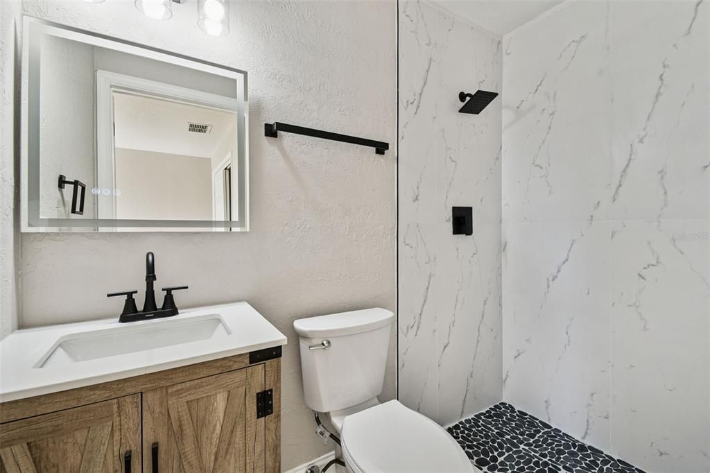 Active With Contract: $320,000 (3 beds, 2 baths, 1220 Square Feet)