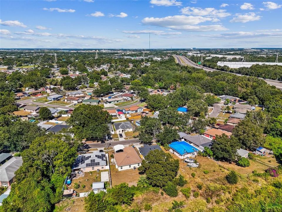 Active With Contract: $320,000 (3 beds, 2 baths, 1220 Square Feet)