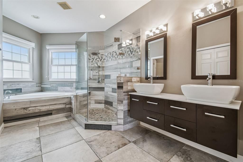 待售: $845,000 (4 贝兹, 3 浴室, 3513 平方英尺)