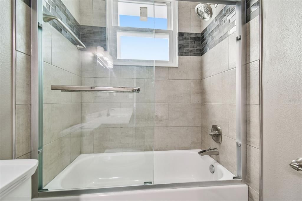 待售: $845,000 (4 贝兹, 3 浴室, 3513 平方英尺)