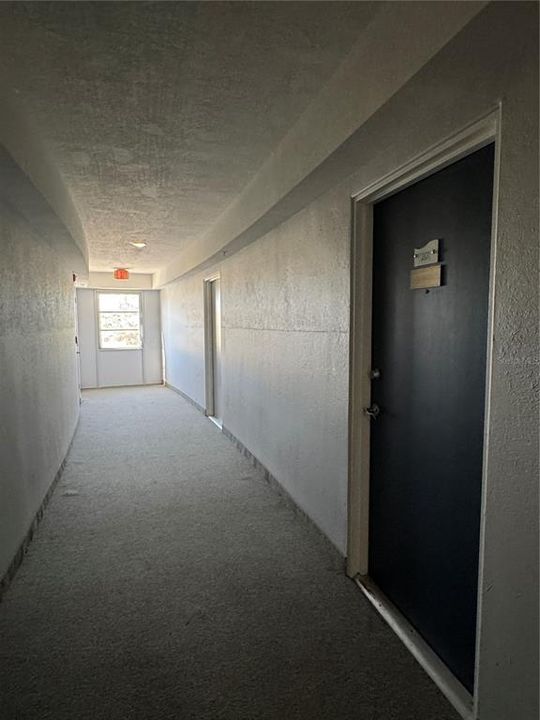 For Rent: $1,795 (2 beds, 1 baths, 887 Square Feet)