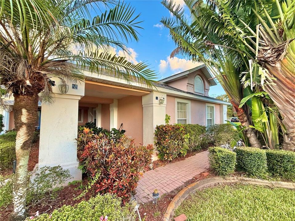 For Sale: $529,900 (4 beds, 3 baths, 2594 Square Feet)