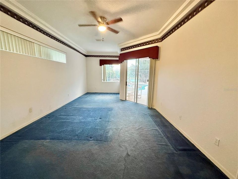 For Sale: $529,900 (4 beds, 3 baths, 2594 Square Feet)