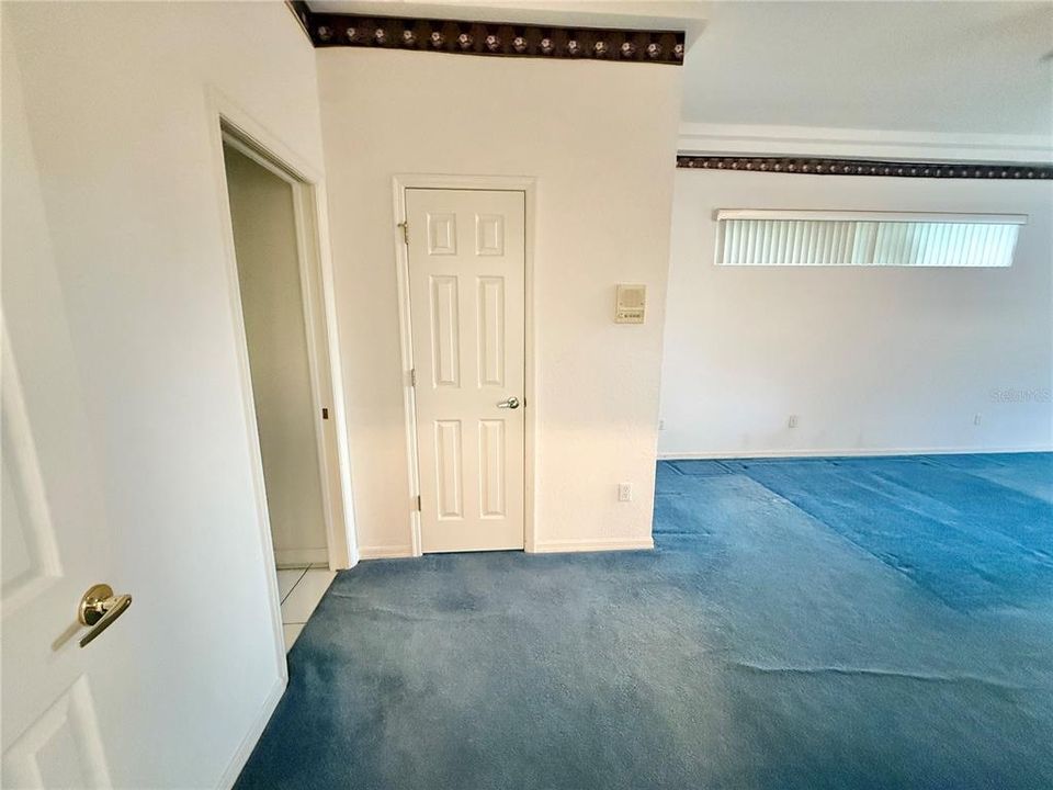 For Sale: $529,900 (4 beds, 3 baths, 2594 Square Feet)