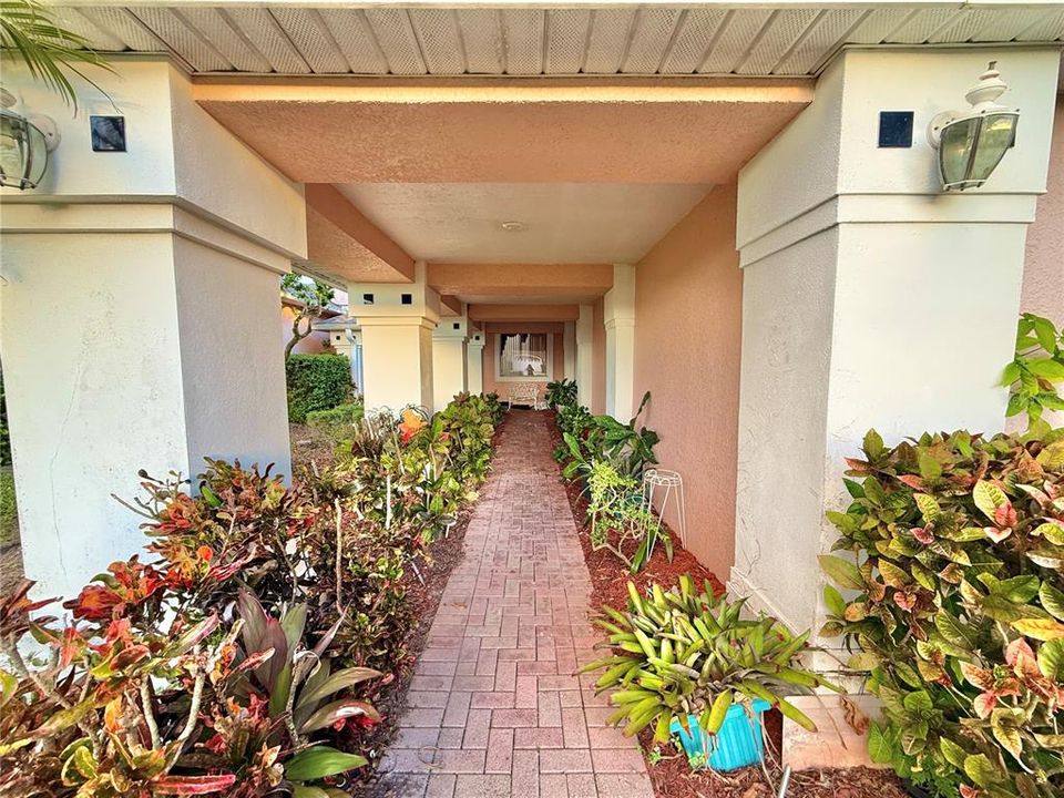 For Sale: $529,900 (4 beds, 3 baths, 2594 Square Feet)