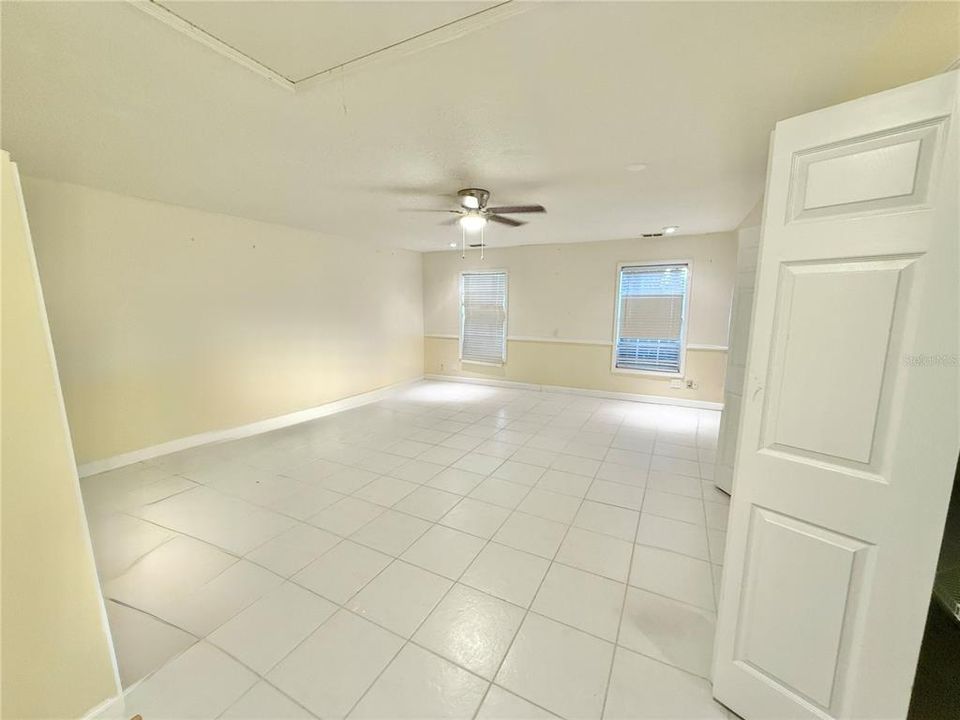 For Sale: $529,900 (4 beds, 3 baths, 2594 Square Feet)