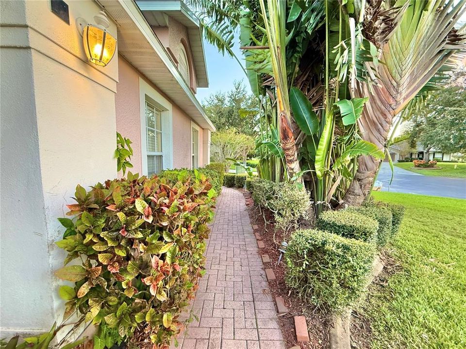 For Sale: $529,900 (4 beds, 3 baths, 2594 Square Feet)