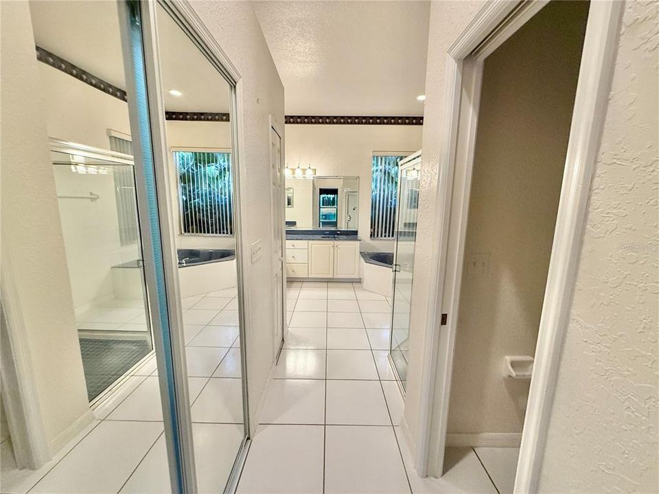 For Sale: $529,900 (4 beds, 3 baths, 2594 Square Feet)