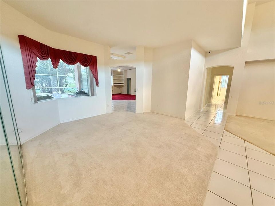 For Sale: $529,900 (4 beds, 3 baths, 2594 Square Feet)