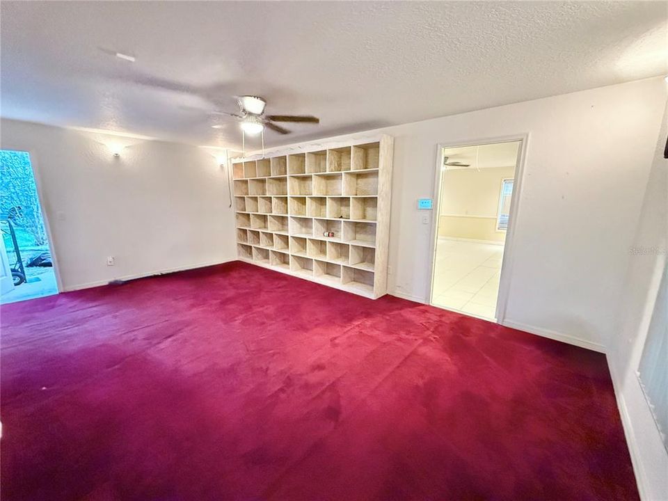 For Sale: $529,900 (4 beds, 3 baths, 2594 Square Feet)