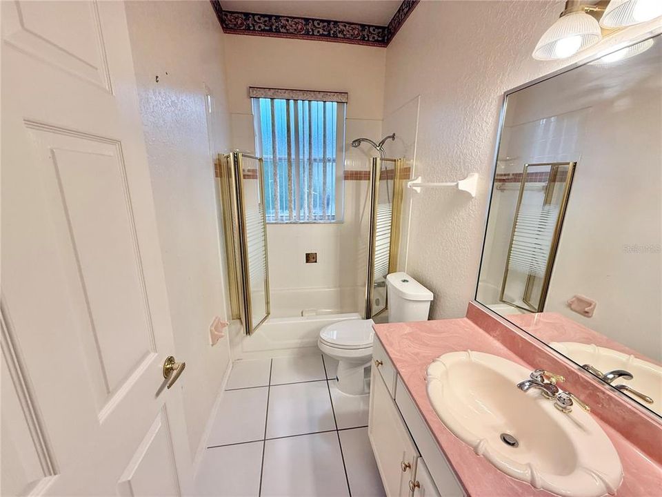 For Sale: $529,900 (4 beds, 3 baths, 2594 Square Feet)