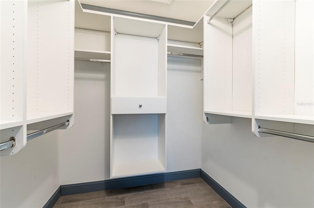 待售: $214,900 (2 贝兹, 2 浴室, 935 平方英尺)