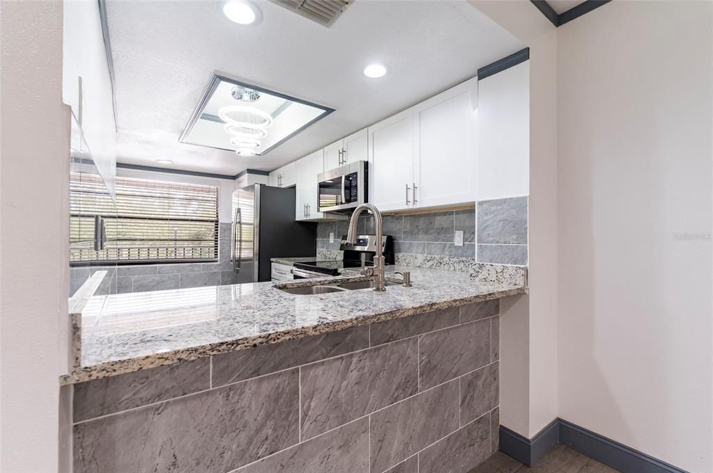 待售: $214,900 (2 贝兹, 2 浴室, 935 平方英尺)