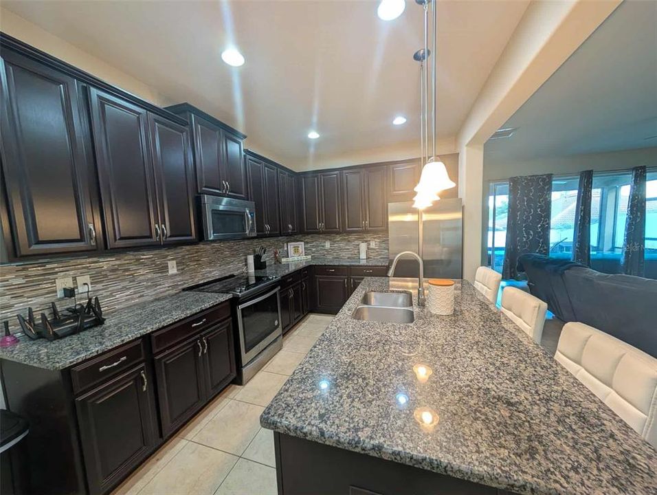 For Sale: $441,000 (4 beds, 3 baths, 2170 Square Feet)