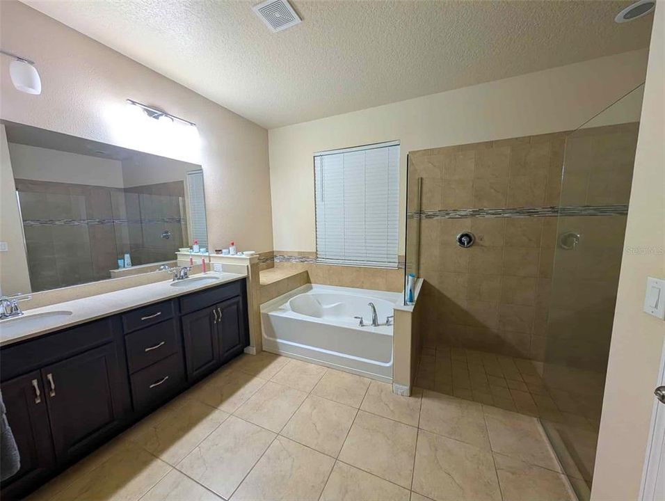 For Sale: $441,000 (4 beds, 3 baths, 2170 Square Feet)