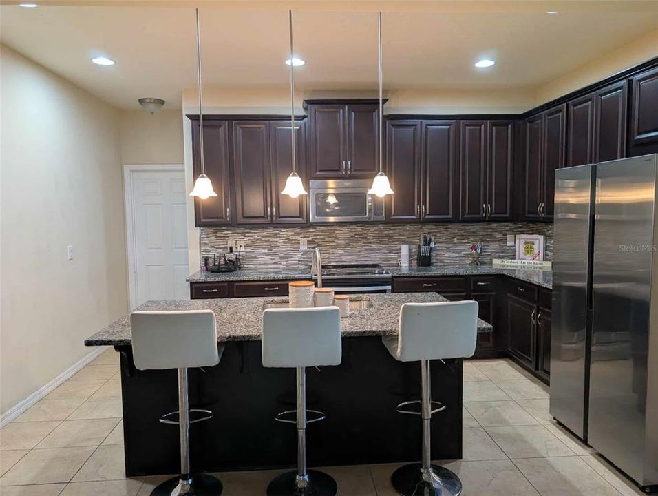 For Sale: $441,000 (4 beds, 3 baths, 2170 Square Feet)