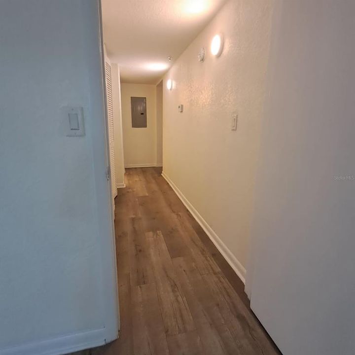 待售: $180,000 (2 贝兹, 2 浴室, 885 平方英尺)