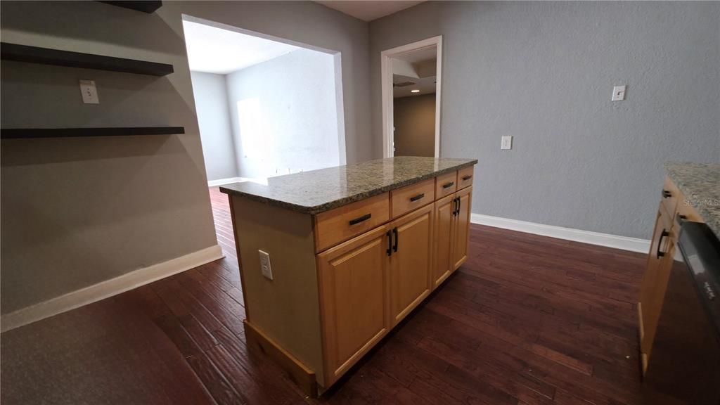 For Sale: $379,777 (3 beds, 2 baths, 1320 Square Feet)