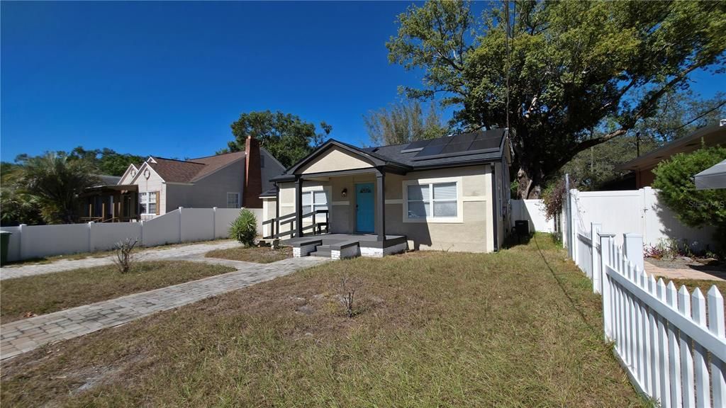 For Sale: $379,777 (3 beds, 2 baths, 1320 Square Feet)