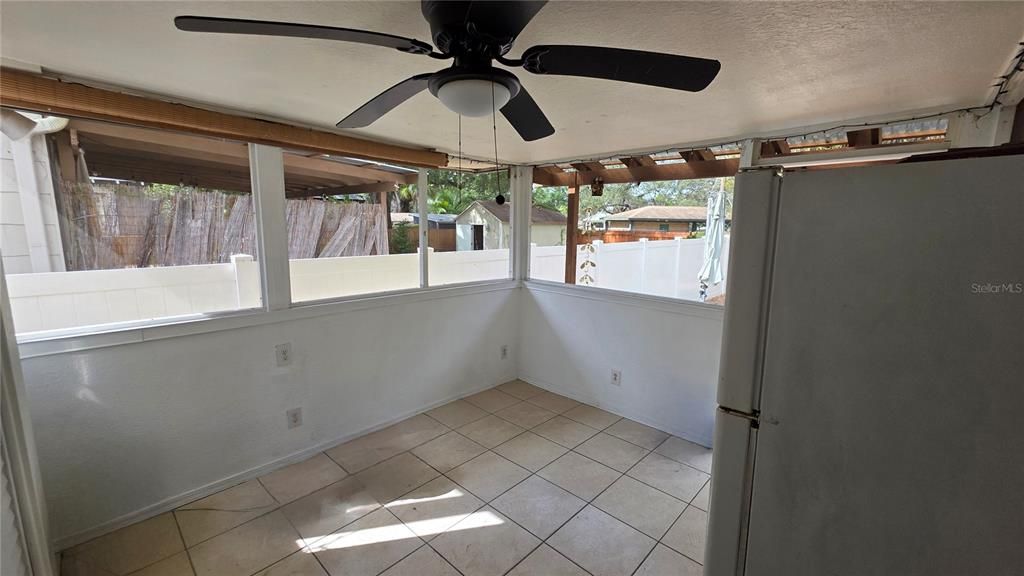 For Sale: $379,777 (3 beds, 2 baths, 1320 Square Feet)