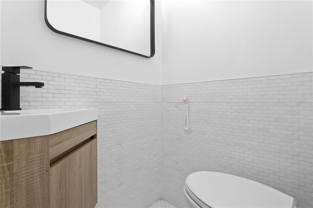 For Sale: $339,000 (3 beds, 1 baths, 1100 Square Feet)