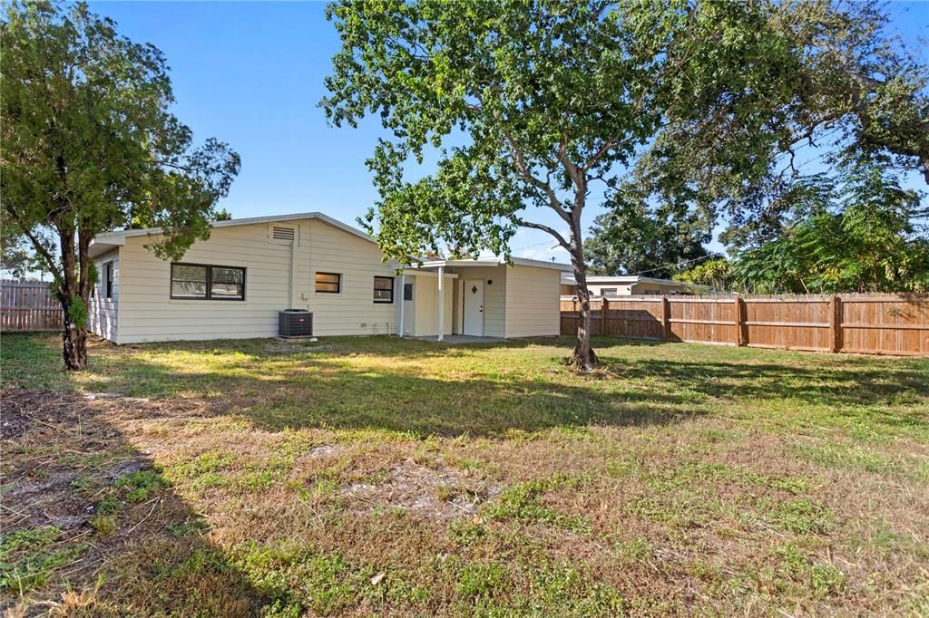 For Sale: $339,000 (3 beds, 1 baths, 1100 Square Feet)