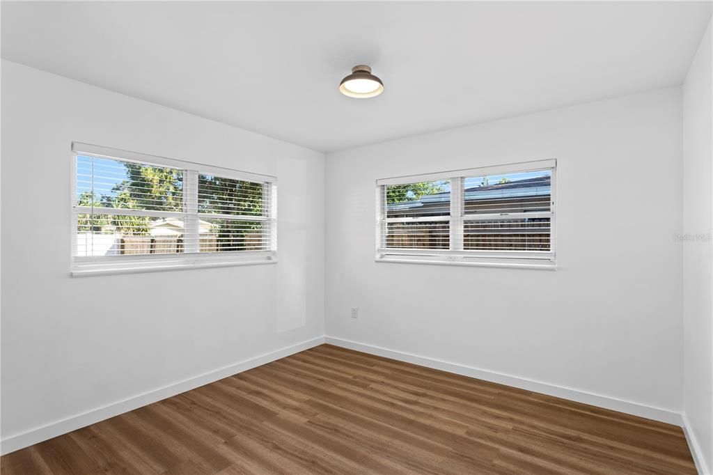 For Sale: $339,000 (3 beds, 1 baths, 1100 Square Feet)