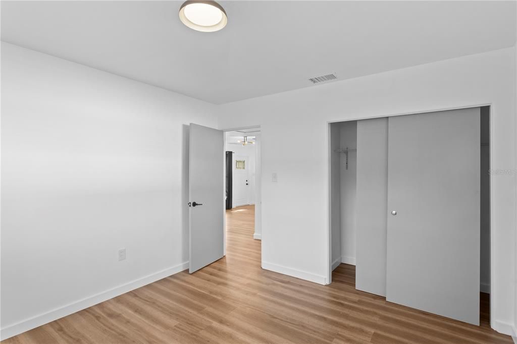 For Sale: $339,000 (3 beds, 1 baths, 1100 Square Feet)