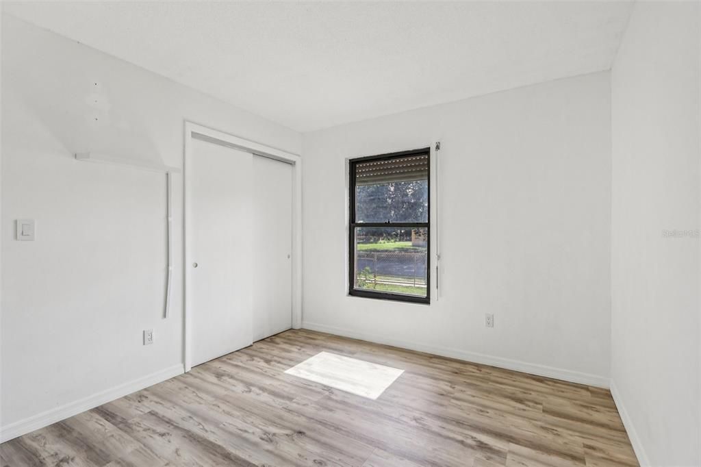 待售: $275,000 (2 贝兹, 2 浴室, 1309 平方英尺)