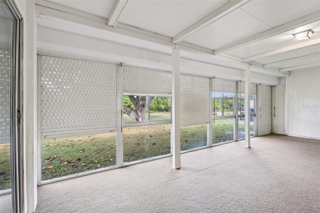 待售: $275,000 (2 贝兹, 2 浴室, 1309 平方英尺)