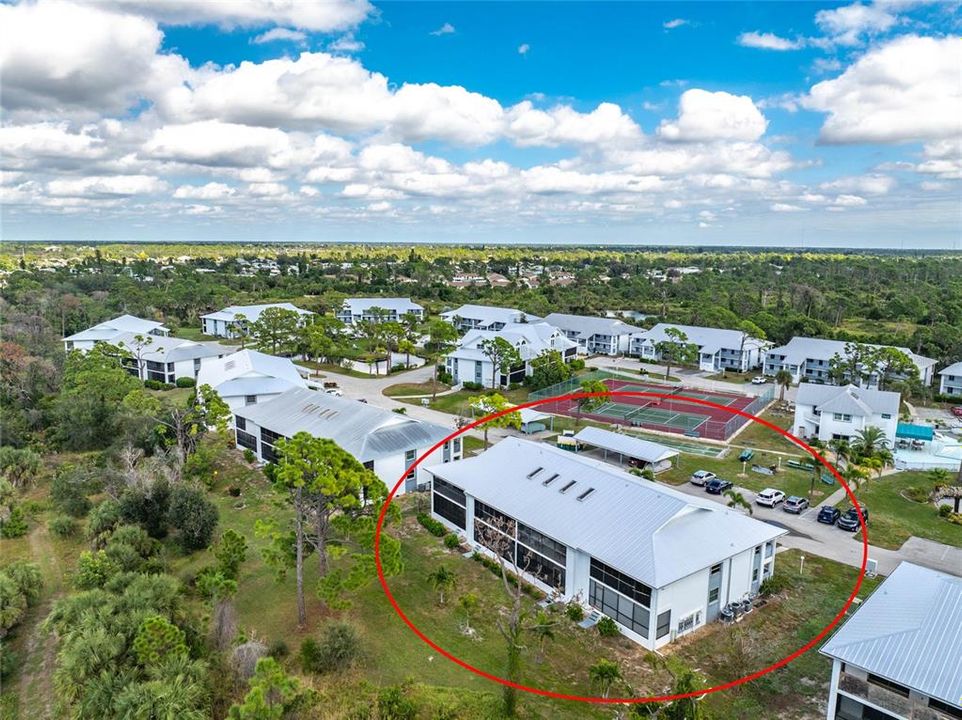 合同活跃: $115,000 (2 贝兹, 2 浴室, 1092 平方英尺)