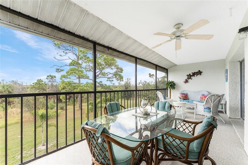 合同活跃: $115,000 (2 贝兹, 2 浴室, 1092 平方英尺)