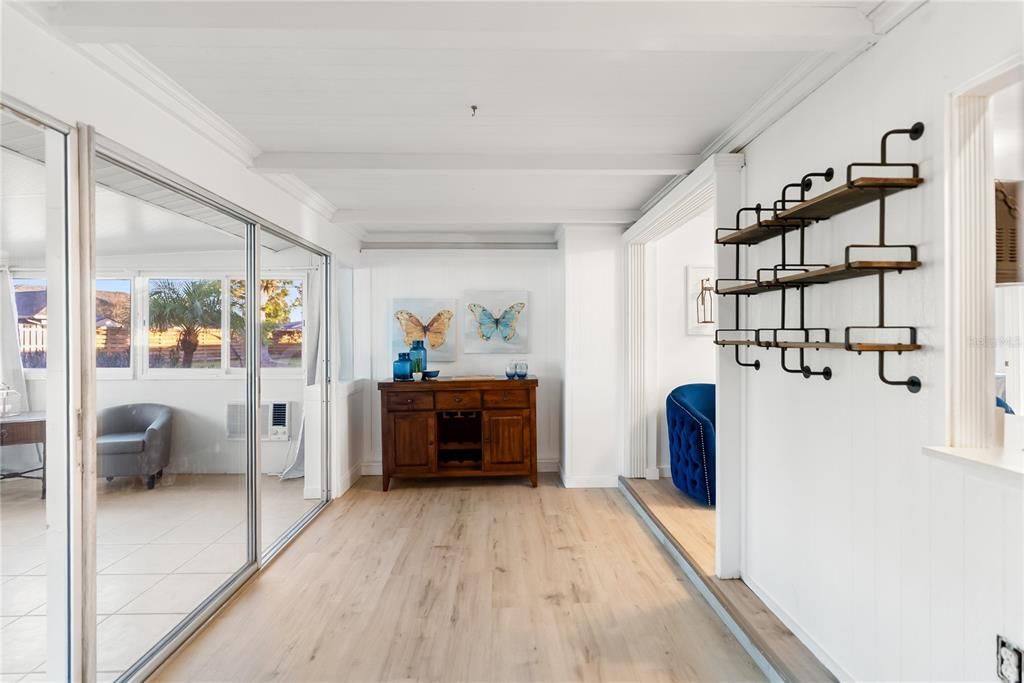 For Sale: $269,000 (2 beds, 2 baths, 1088 Square Feet)