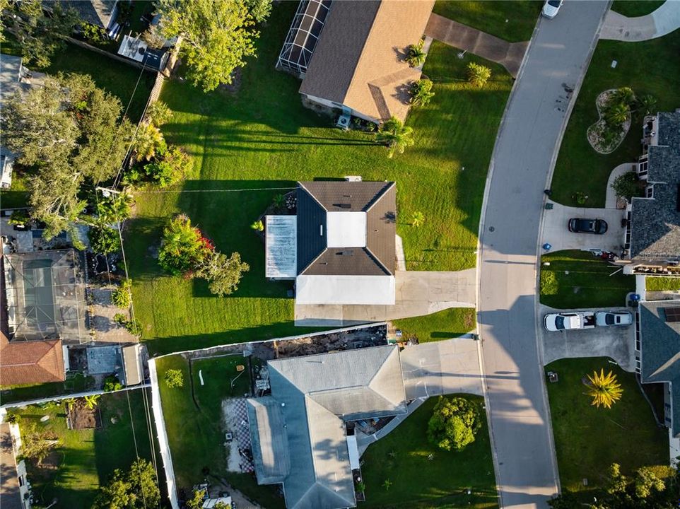 For Sale: $269,000 (2 beds, 2 baths, 1088 Square Feet)