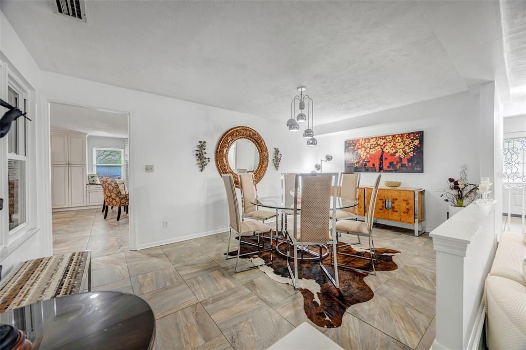 待售: $825,000 (3 贝兹, 3 浴室, 3249 平方英尺)