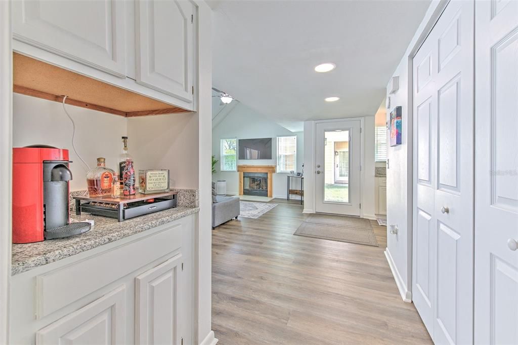 Active With Contract: $284,999 (3 beds, 2 baths, 1329 Square Feet)