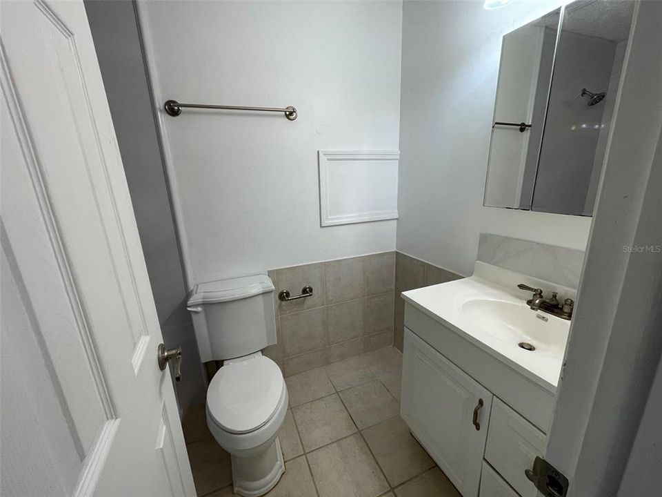 For Sale: $139,000 (2 beds, 2 baths, 896 Square Feet)