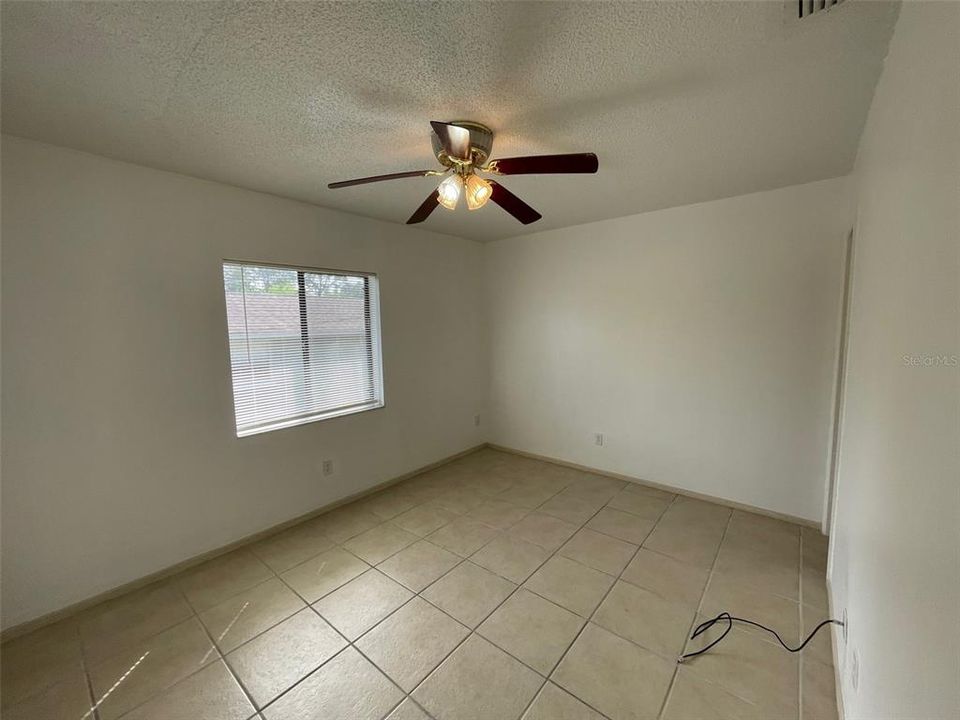 For Sale: $139,000 (2 beds, 2 baths, 896 Square Feet)