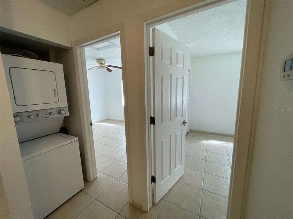 For Sale: $139,000 (2 beds, 2 baths, 896 Square Feet)