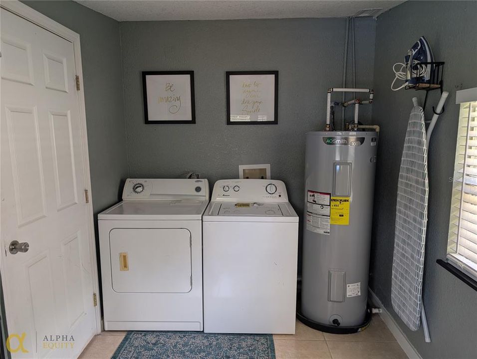 出租: $2,700 (4 贝兹, 2 浴室, 1714 平方英尺)