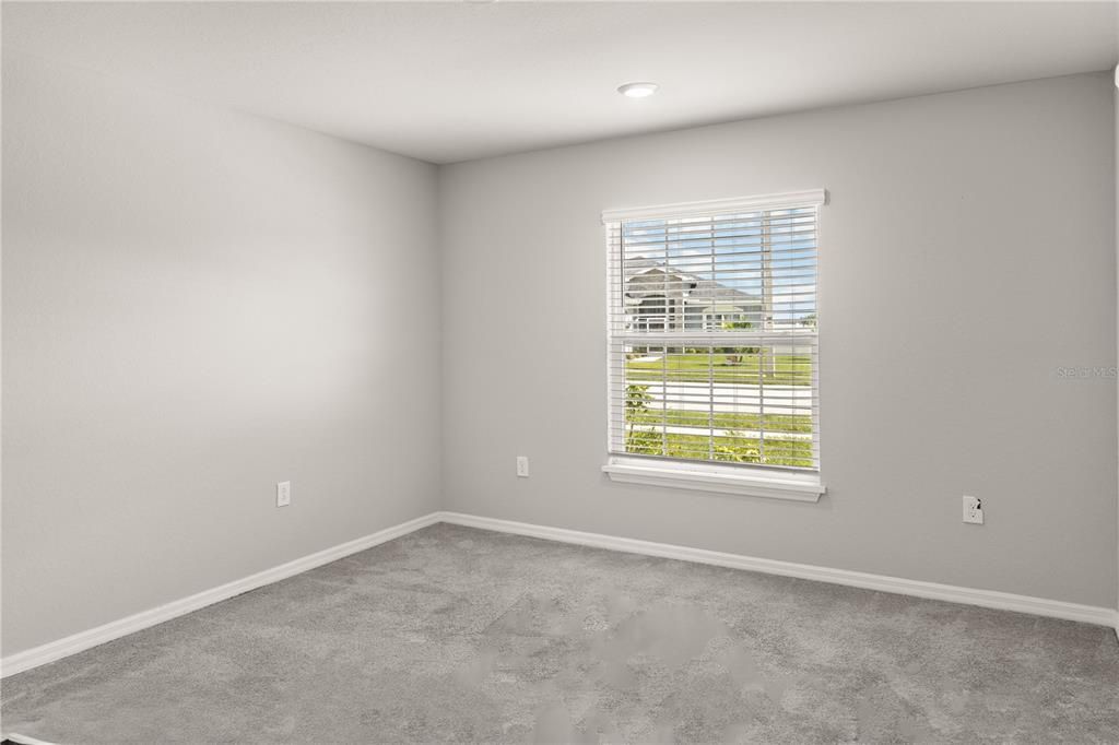 出租: $2,100 (4 贝兹, 2 浴室, 1605 平方英尺)