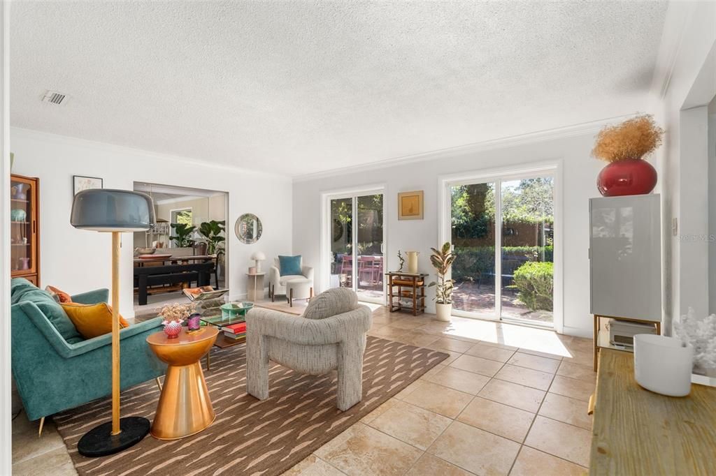 Active With Contract: $700,000 (4 beds, 2 baths, 3509 Square Feet)